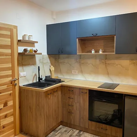 Planinska Kuca Srna *