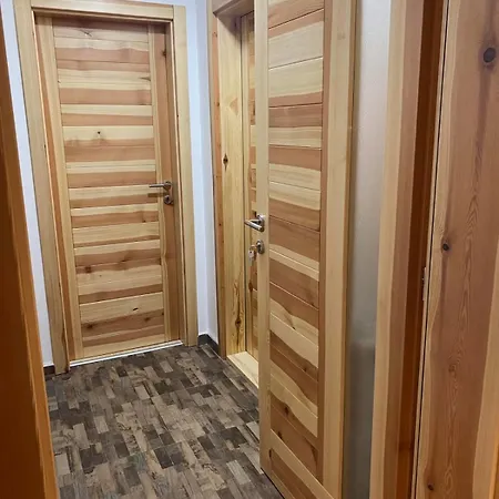 Planinska Kuca Srna *