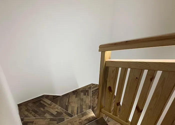 Planinska Kuca Srna باغينا باستا