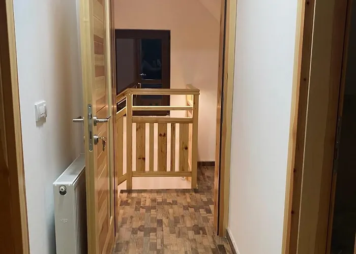 Planinska Kuca Srna * باغينا باستا