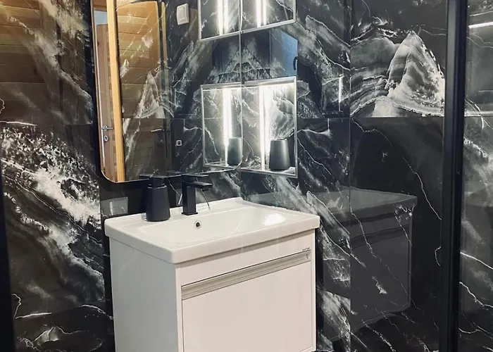 Planinska Kuca Srna * باغينا باستا