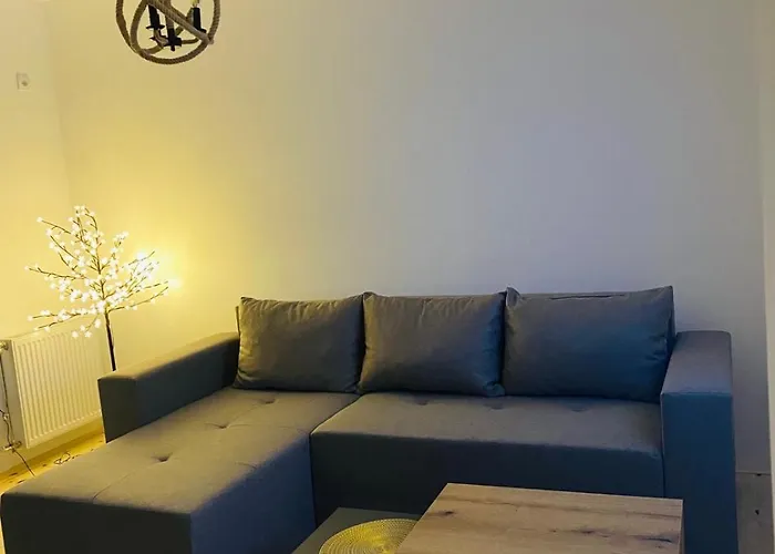 Planinska Kuca Srna بيت للعطل