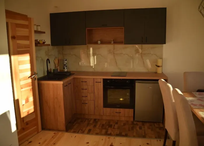 Planinska Kuca Srna بيت للعطل